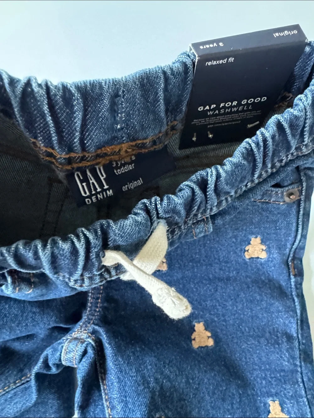 NWT! Gap Dark Blue Bear Embroidered Denim Pants. size: 3T